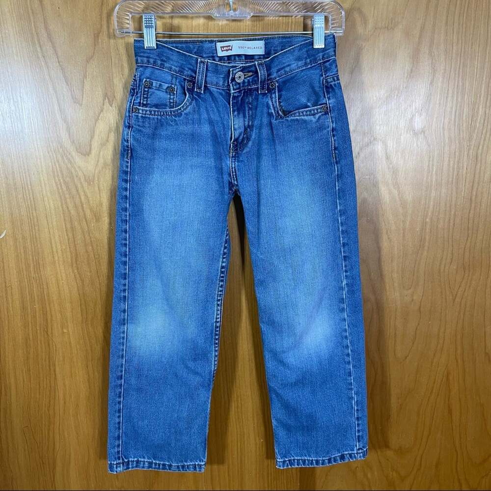 Levi's 550 Relaxed, Size 8 Reg. Adjustable Waist! Excellent condition!